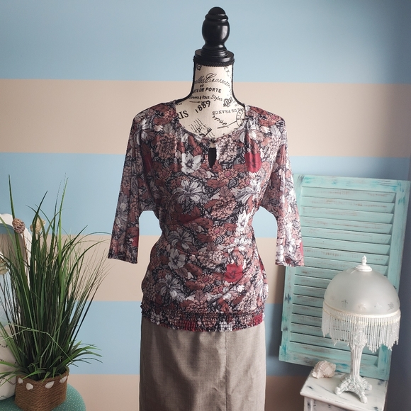 Maurices Floral Blouse - Picture 2 of 7